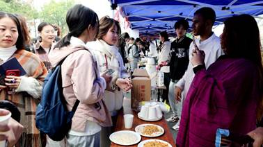 https://www.zufe.edu.cn/__local/4/91/FB/CCA59FB6F56855E75DFE11D4F9B_6097BD98_14DCF1.png
