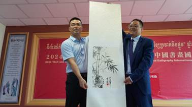 https://www.zufe.edu.cn/__local/1/4F/C1/CBB558EEEACFD1A8ACA9BB7E2D1_71B66959_2E141.png