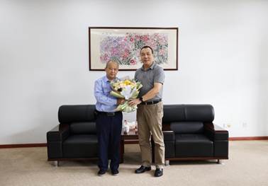 https://www.zufe.edu.cn/__local/8/EE/3E/0385409A4AE932A7E6ED38D8676_8A2C4AAD_92666.png