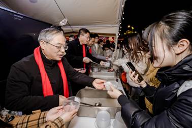 https://www.zufe.edu.cn/__local/8/4D/E5/4AFF09F5AE491A7A3E1F33D69E8_DDF98F09_102F36.png