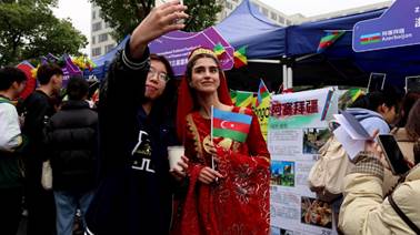 https://www.zufe.edu.cn/__local/2/D3/16/A8CD55F614E9987F1633A553574_27129AD9_12A79A.png
